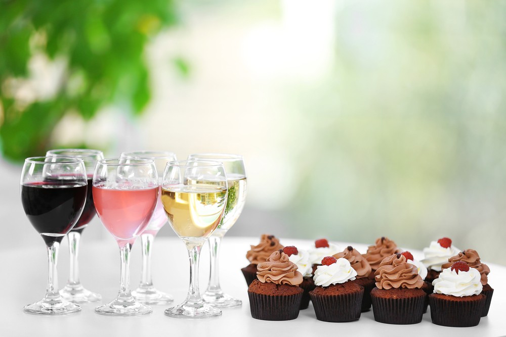 Wine & Cupcakes – DuBois