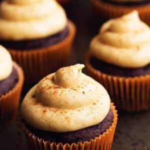 Mulled Wine & Pumpkin Cupcake